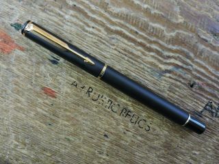 Vintage Matte Black Gold Trim Gt Parker 88 Rialto Ballpoint Pen Made Uk