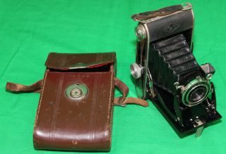 Vintage Agfa Billy - Record Folding Camera 16,  11,  8.  8 Lens Leather Case