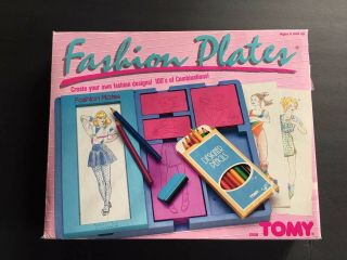 Vintage Nib 1987 Tomy Fashion Plates Clothing Designer 100 Complete