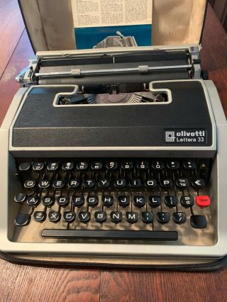 Olivetti Underwood Lettera 33 Made Italy Portable Typewriter Vintage