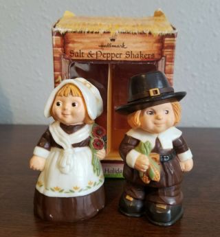 Vintage Holiday Hallmark Pilgrim Thanksgiving Salt & Pepper Shakers Box