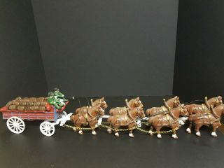 Vintage Cast Iron Toy Beer Horse Drawn Wagon W/barrels
