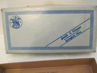 VINTAGE SMITH AND WESSON 38 CHIEFS SPECIAL BOX & PAPERS FROM A LOCAL ESTATE 2