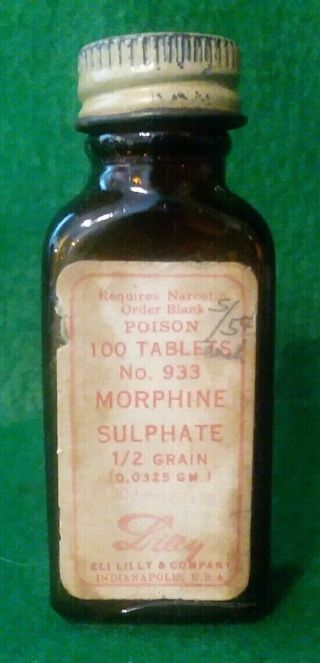 Pharmaceutical Medicine Poison Glass Bottle 933 Morphine Sulphate Eli Lilly Co
