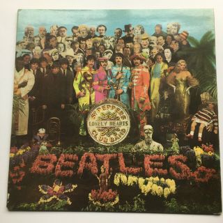 Beatles Uk 1st Press Mono " Sgt Pepper " Exc Sleeve,  Cut Outs & Inner With Kt Tax