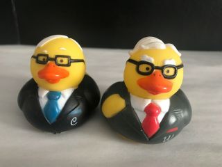 Berkshire Hathaway Warren Buffett & Charlie Munger Rubber Duckies (m)