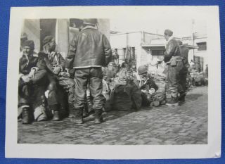 Wwii Us Army Aviator Group Cold Gear European Theater Snapshot Photo