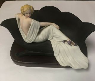 Louis Icart " Le Sofa 1937 " Figurine (1984) (1463 Of 10,  000)