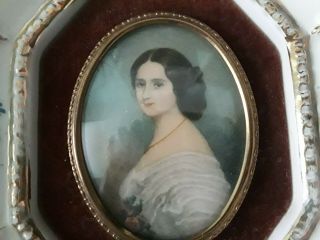 Vintage Victorian 2 Lady Portraits Picture Oval Frame 6 1/2 X 7
