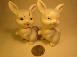 Vintage Ceramic Salt & Pepper Shaker Set Bunnies Rabbits Bunny [z230l]