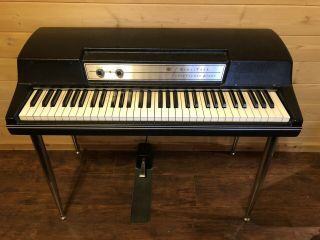 Vintage Wurlitzer Electronic Piano 200a