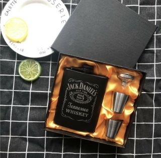 8oz Jack Daniels Stainless Steel Hip Flask Nib W/funnel & (2) Shots Gift Set