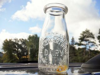 Vintage 1/2 Pint F.  H.  Swartwood Dairy Cadillac Michigan Milk Bottle Nr