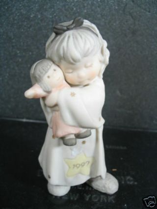 Enesco 1997 Pretty As Picture Holiday Hugs Girl & Doll Figurine