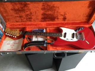Vtg 1965 Fender Mustang Dakota Dynamic Vibrato Guitar Case