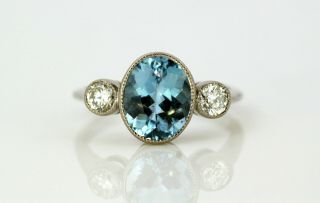 Vintage 18 Karat White Gold Ladies Three - Stone Ring with Aquamarine and Diamonds 2