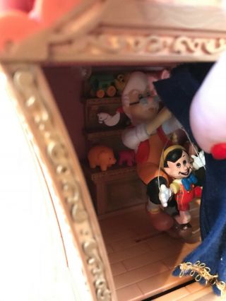Disney Enesco Pinocchio Illuminated Delux Action Musical Clock Figurine Not Work 3