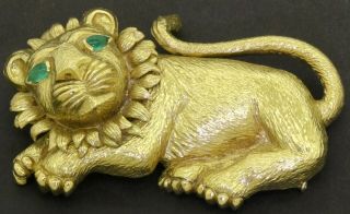 David Webb Vintage Heavy 18k Gold.  50ctw Pear Cabochon Emerald Eyed Lion Brooch
