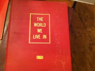 112418b - Old Book The World We Live In Life 1955