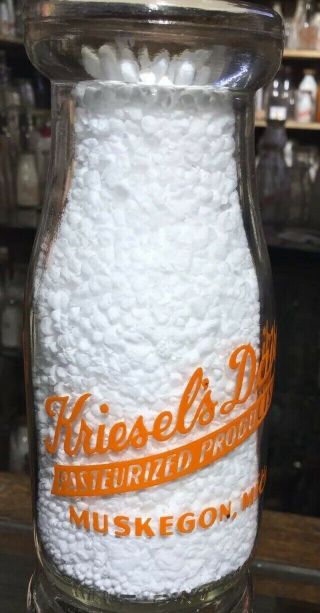 Kriesel’s Dairy Muskegon Michigan Mich Mi Pyro 1/2 Half Pint Milk Bottle