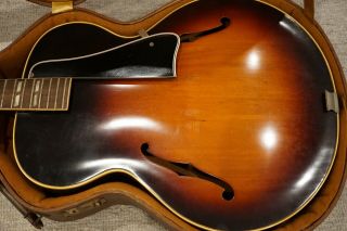 Vintage GIBSON Acoustic Guitar with Hard Case 2