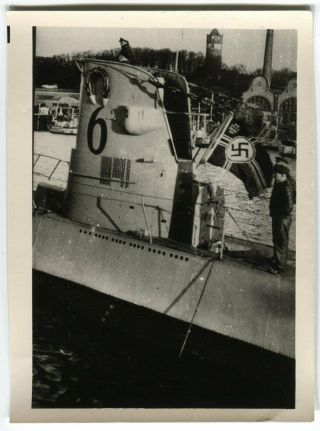 German Wwii Small Size Photo: Kriegsmarine U - Boat In Harbour,  Agfa Paper