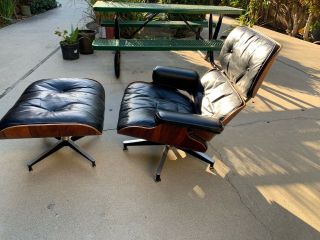 Vintage Herman Miller Eames Lounge Chair Ottoman