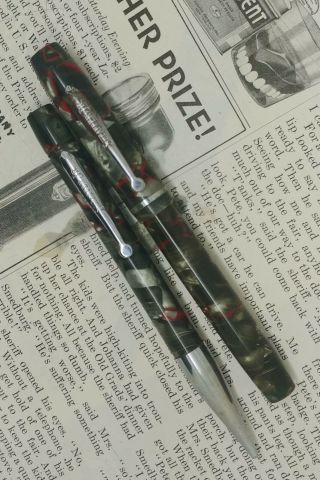 Vintage Sheaffer Junior Fountain Pen Set - Gray And Red Marble,  Unrestored
