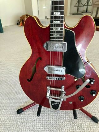 Gibson Es - 330tdc Vintage Hollowbody Electric Guitar Cherry W/ Bigsby,  Case