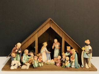 Vintage Goebel Hummel Nativity Set 214 Tmk4 16 - Piece Set With Crèche 1949
