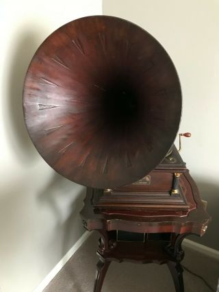 Antique Vintage Victor Talking Machine With Horn Model Type Vic Vi Number 13051