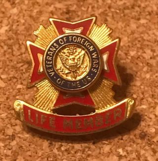 Vintage Vfw Life Member Award Pin - Veterans Of Foreign Wars - Gold - Filled