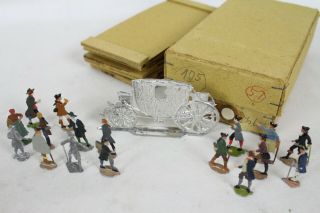 18 Vintage Tin Flats Zinnfiguren Scholtz Box Lead Carriage Town People Christmas