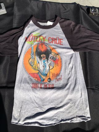 Vintage Motley Crue Shout At The Devil Tour 1983 - 84 Concert T - Shirt,  Sm - Med