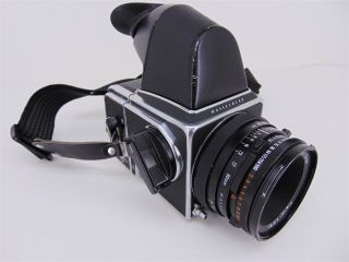 Vintage Hasselblad 500c/m A12 W/ Planar T 2.  8/80mm Lens For Repair