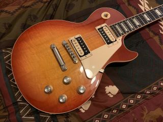 2019 Gibson Les Paul Classic Cherry Sunburst.  Vintage Looking Top 3