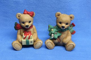 Set - 2 Home Interiors Homco Christmas Bears Figurine 5104 Teddy Tree Present