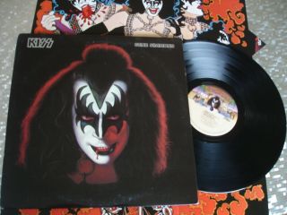 Kiss Gene Simmons Solo Lp Casablanca Nblp 7120 Crc Sticker W/poster