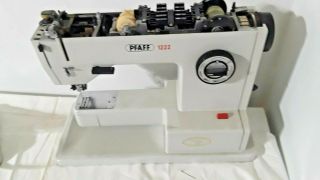 Pfaff 1221/1222 Vintage Sewing Machine Only (n278a) P1
