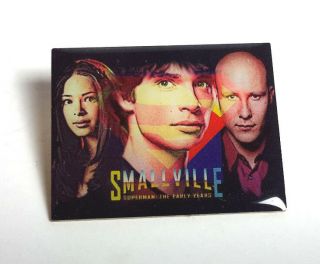 Smallville/superboy Tv Series 1.  5 " Enamel Pin - (dmpi - Smallville)