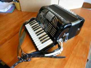 Vintage Stanelli Youth Accordion with Case Made in Italy,  30941 2