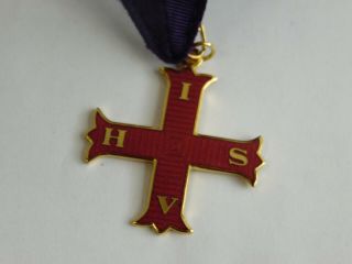 Vintage Masonic Knights Templar Enamel Badge Leather Key Fob In Hoc Signo Vinces