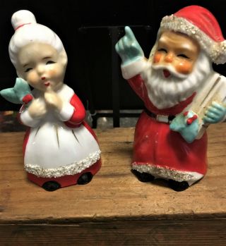 Vintage Mr And Mrs Santa Claus Salt And Pepper Shakers