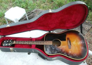 Gibson J - 45 Acoustic guitar Deluxe 1980? workhorse,  vintage,  case 2