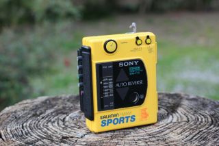 Sony Walkman Sports Vintage Cassette Auto Reverse