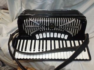 Vintage Rivoli Deluxe R460 Accordion By Sonola Made In Italy Plays Great Exc,