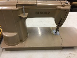 Vintage SINGER 301A Sewing Machine Long Bed With Carrying Case 2