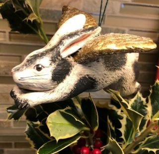 Vintage Walnut Ridge Collectibles Angel Flying Bunny Rabbit Ornament 1996 2
