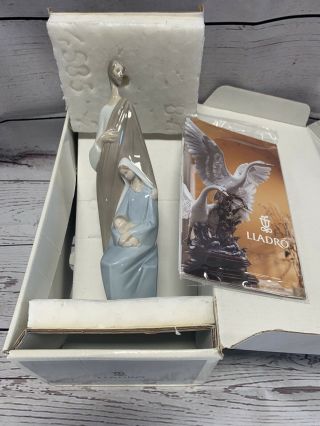 Lladro Figurine Holy Family Nativity 4585 Joseph Mary Infant Jesus Porcelain