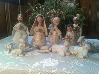 Vintage 13 Piece White & Gold Pottery Hand Painted Nativity Scene Made In Mexico